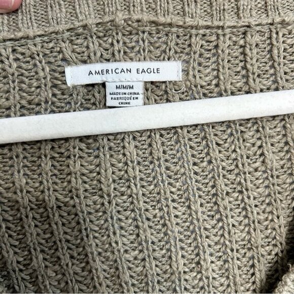 American Eagle Outfitters Olive Green Oversized Chunky Knit V-Neck Sweater - Picture 3 of 6